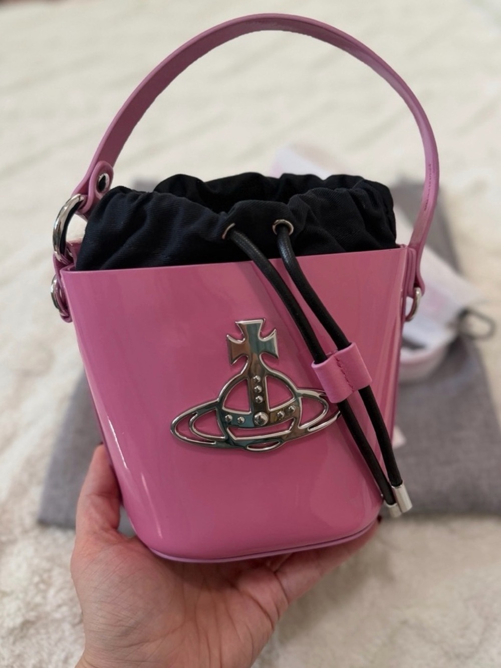 Authentic Vivienne Westwood Pink Patent Leather Small Daisy Bucket Bag #006